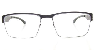 IC-Berlin-Hania-L-glasses-1