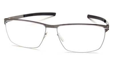 IC-Berlin-Sven-H-glasses-cropped